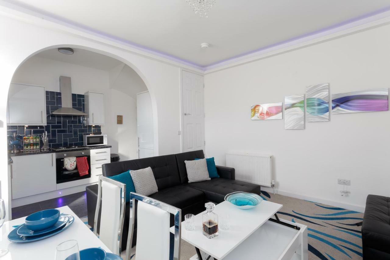 Clifton Bespoke Serviced Apartments リーズ エクステリア 写真