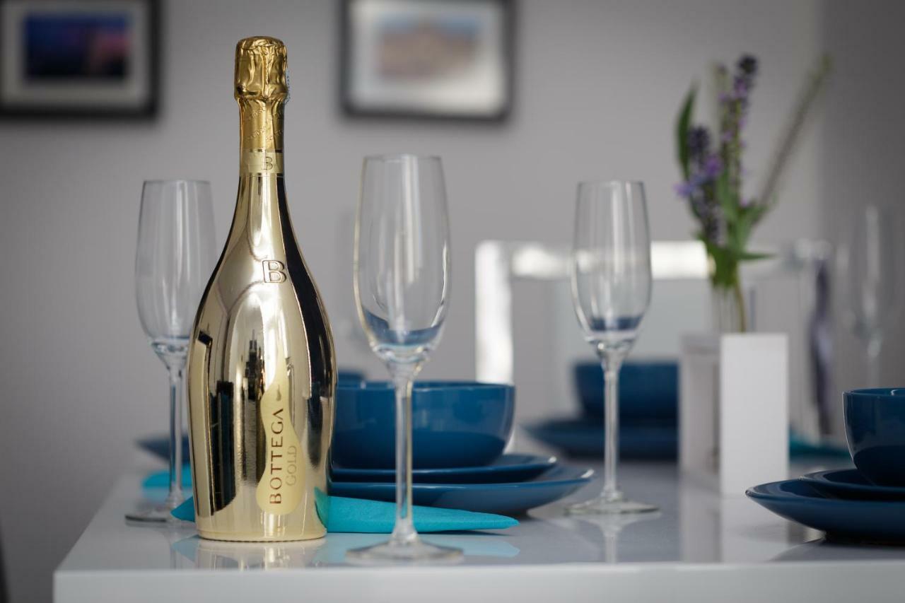Clifton Bespoke Serviced Apartments リーズ エクステリア 写真