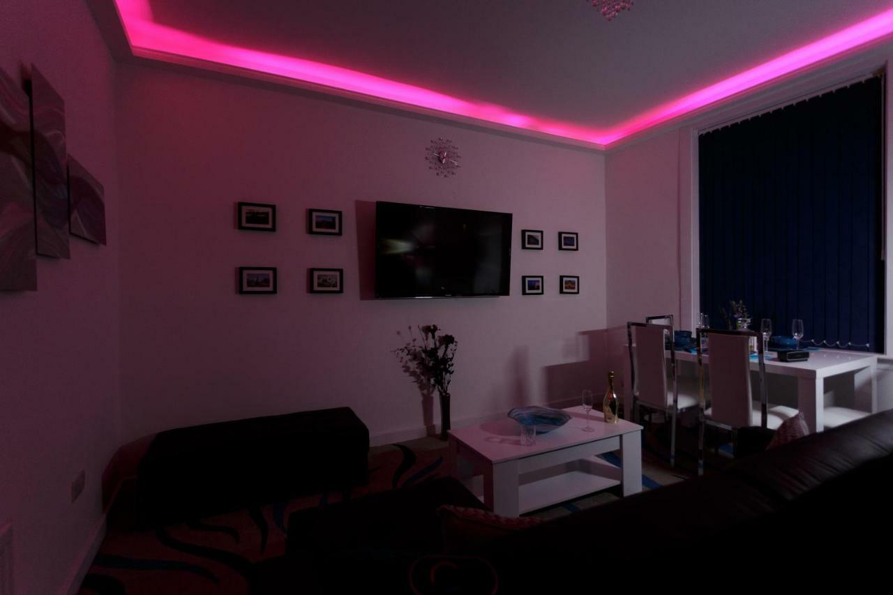 Clifton Bespoke Serviced Apartments リーズ エクステリア 写真
