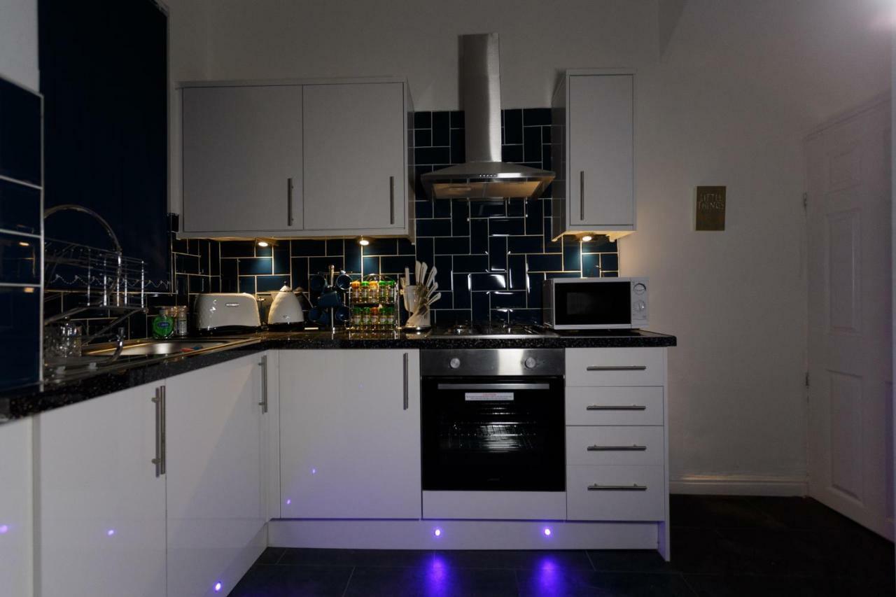 Clifton Bespoke Serviced Apartments リーズ エクステリア 写真