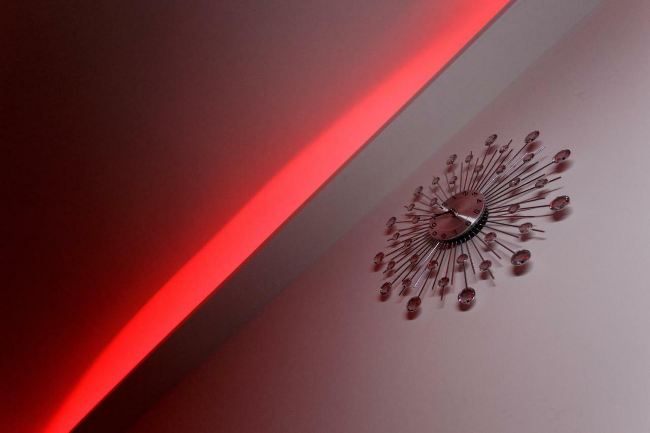 Clifton Bespoke Serviced Apartments リーズ エクステリア 写真