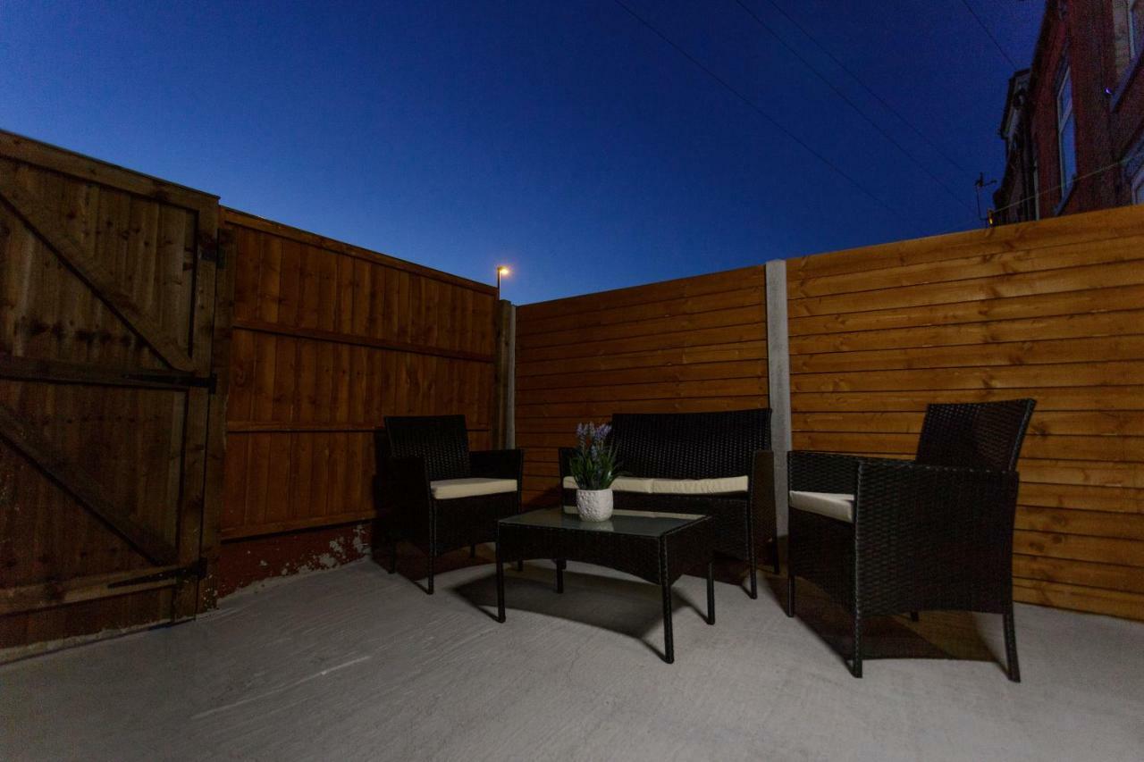 Clifton Bespoke Serviced Apartments リーズ エクステリア 写真