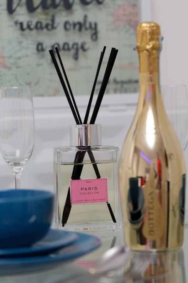 Clifton Bespoke Serviced Apartments リーズ エクステリア 写真