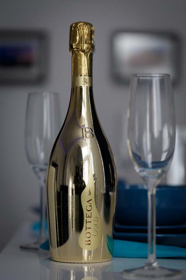 Clifton Bespoke Serviced Apartments リーズ エクステリア 写真