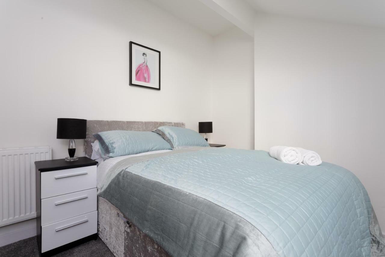 Clifton Bespoke Serviced Apartments リーズ エクステリア 写真