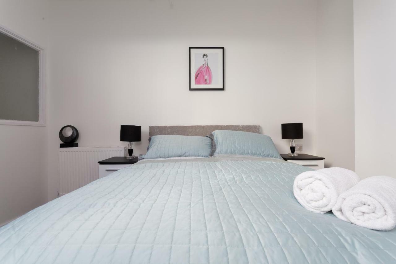 Clifton Bespoke Serviced Apartments リーズ エクステリア 写真
